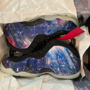 2025 galaxy foamposite sz 11.